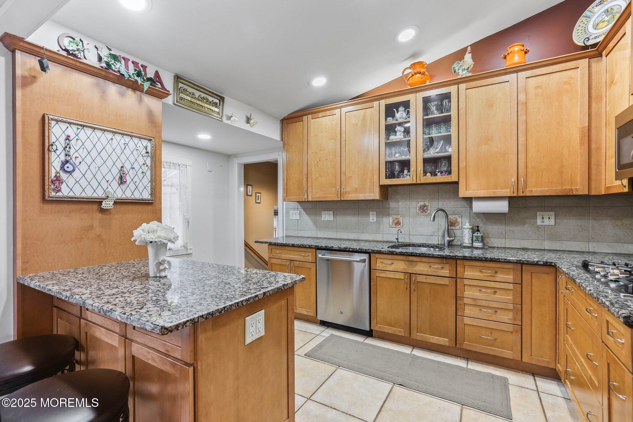 7 Piedmont Drive, Old Bridge, New Jersey image 9