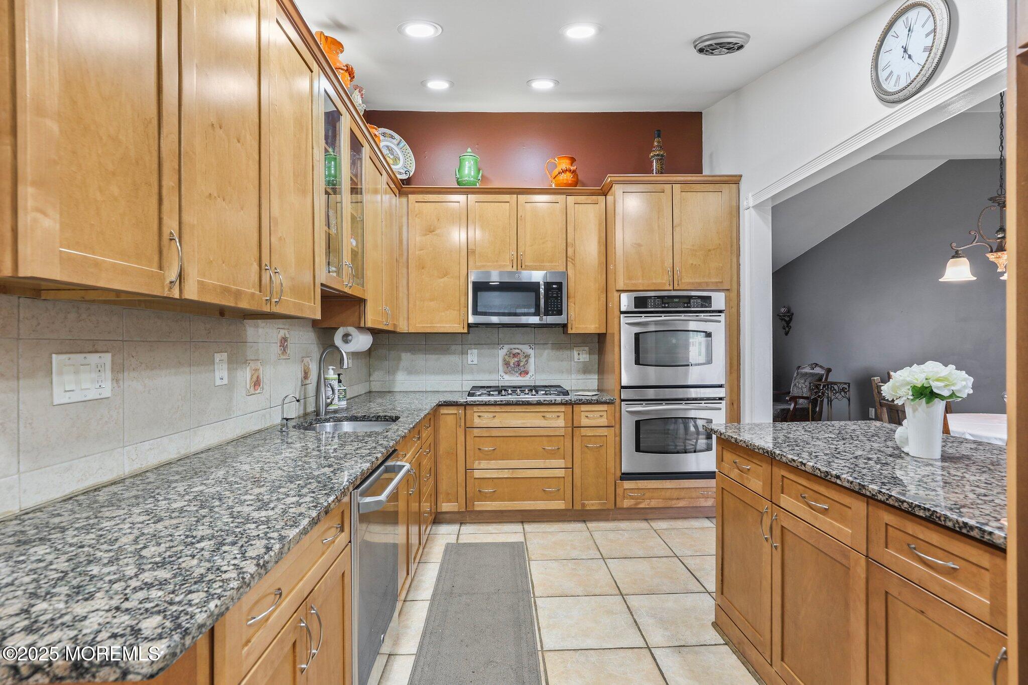 7 Piedmont Drive, Old Bridge, New Jersey image 12