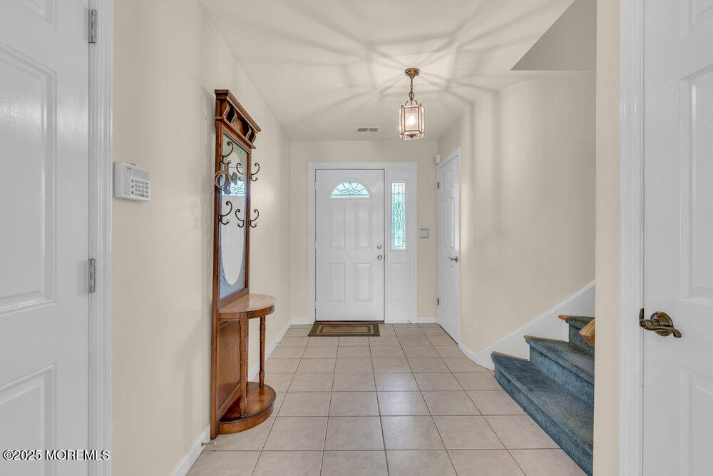 2 Doral Court, Manalapan, New Jersey image 6