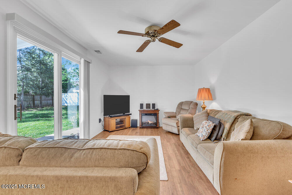 2 Doral Court, Manalapan, New Jersey image 8