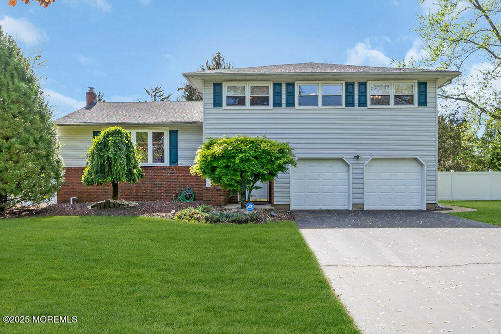 2 Doral Court, Manalapan, New Jersey image 1
