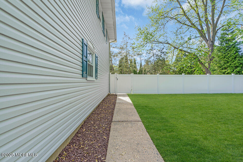 2 Doral Court, Manalapan, New Jersey image 37