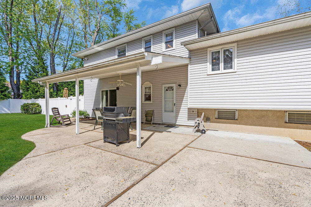 2 Doral Court, Manalapan, New Jersey image 35