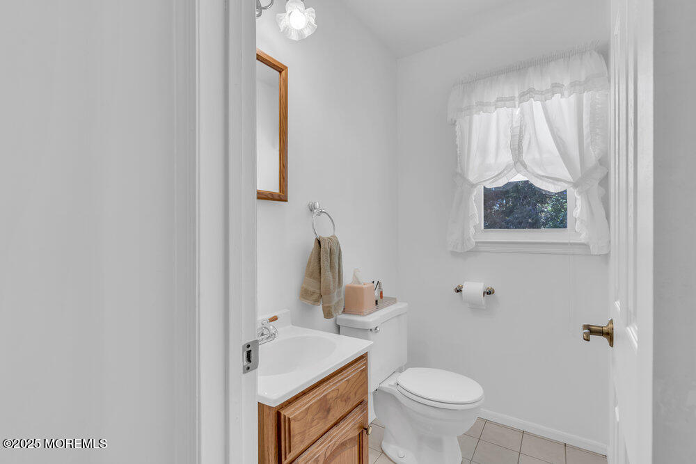 2 Doral Court, Manalapan, New Jersey image 9