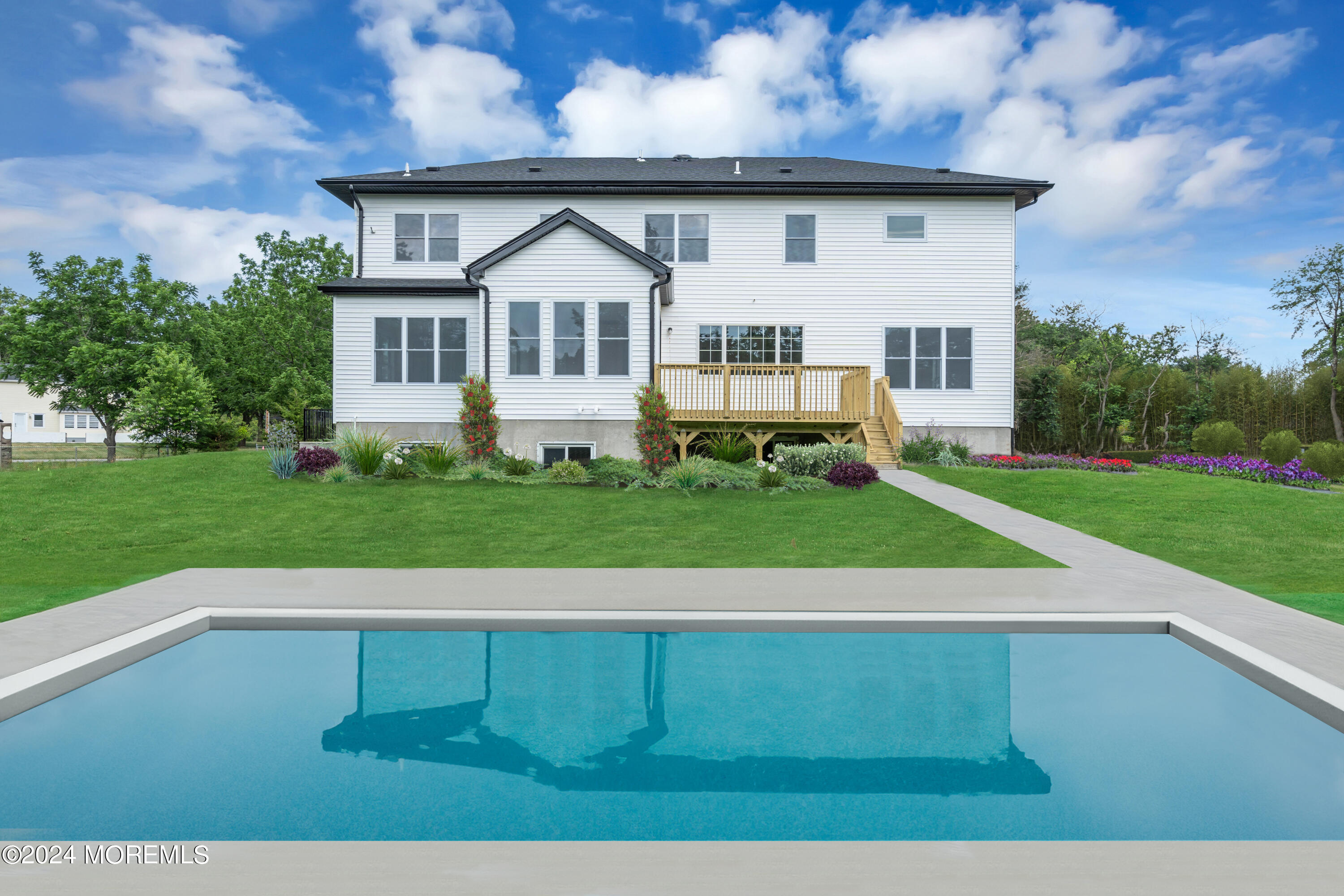 2001 COCONUT GROVE Court