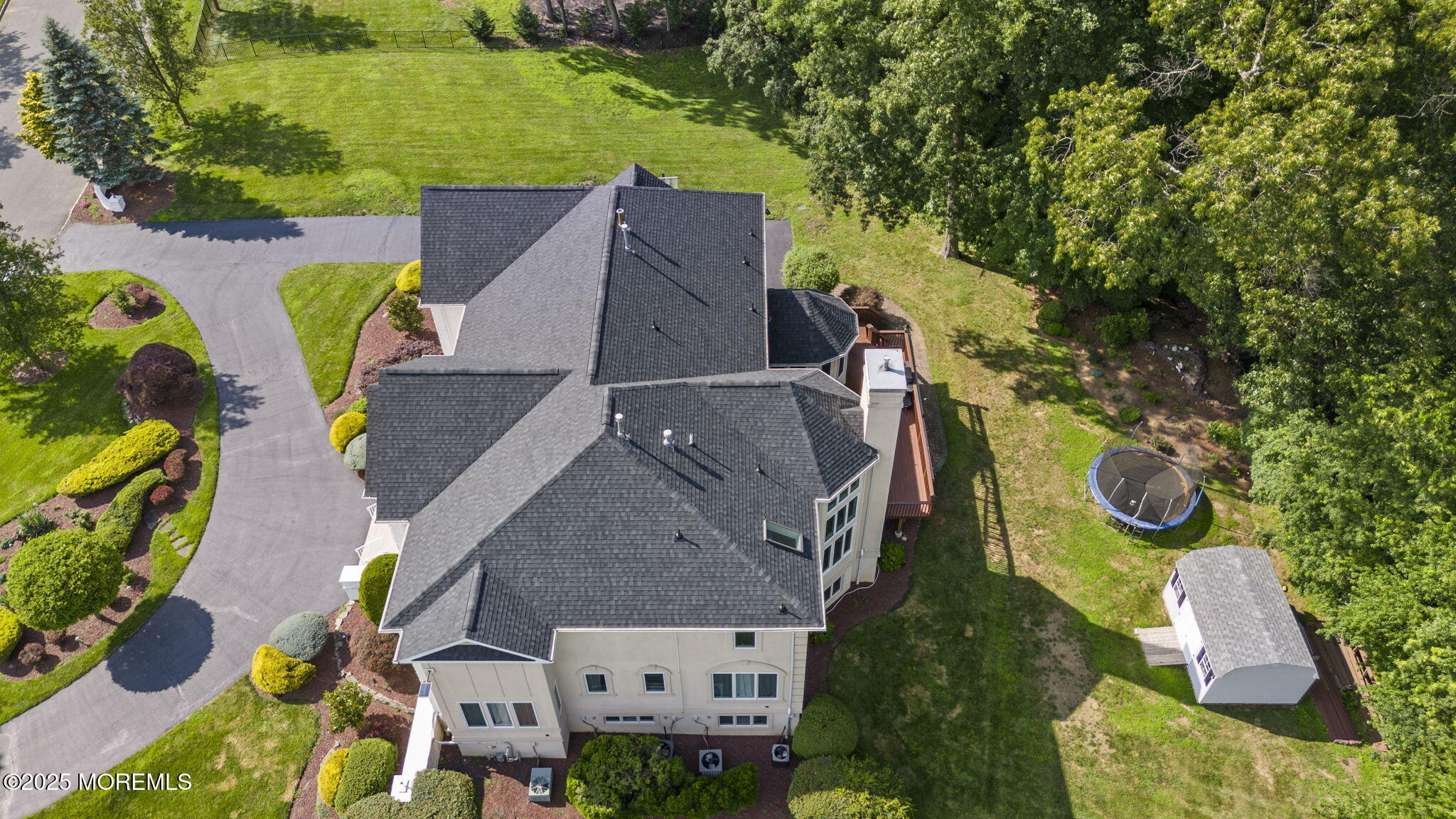 16 Shallow Brook Road