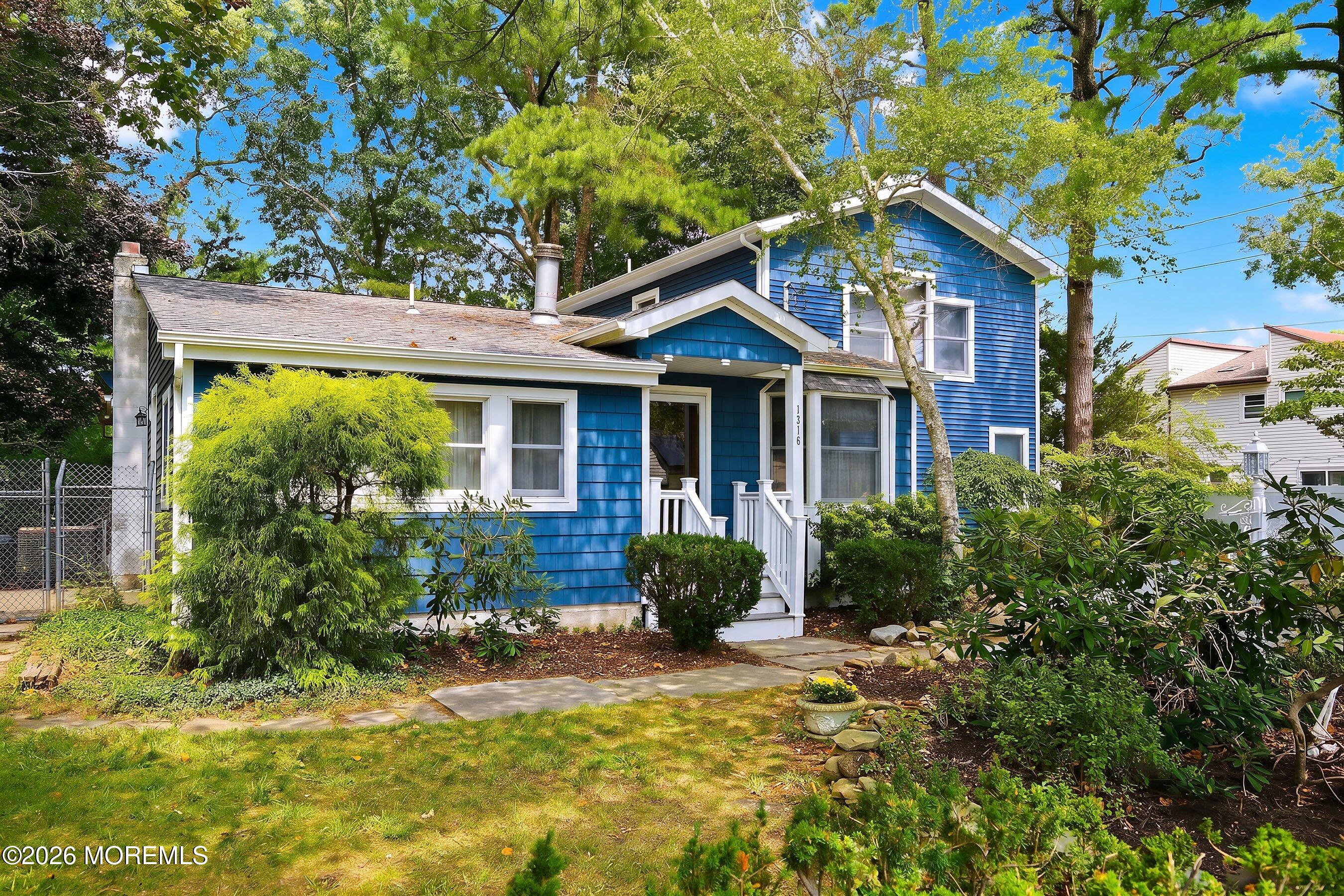 1316 Sylvania Place