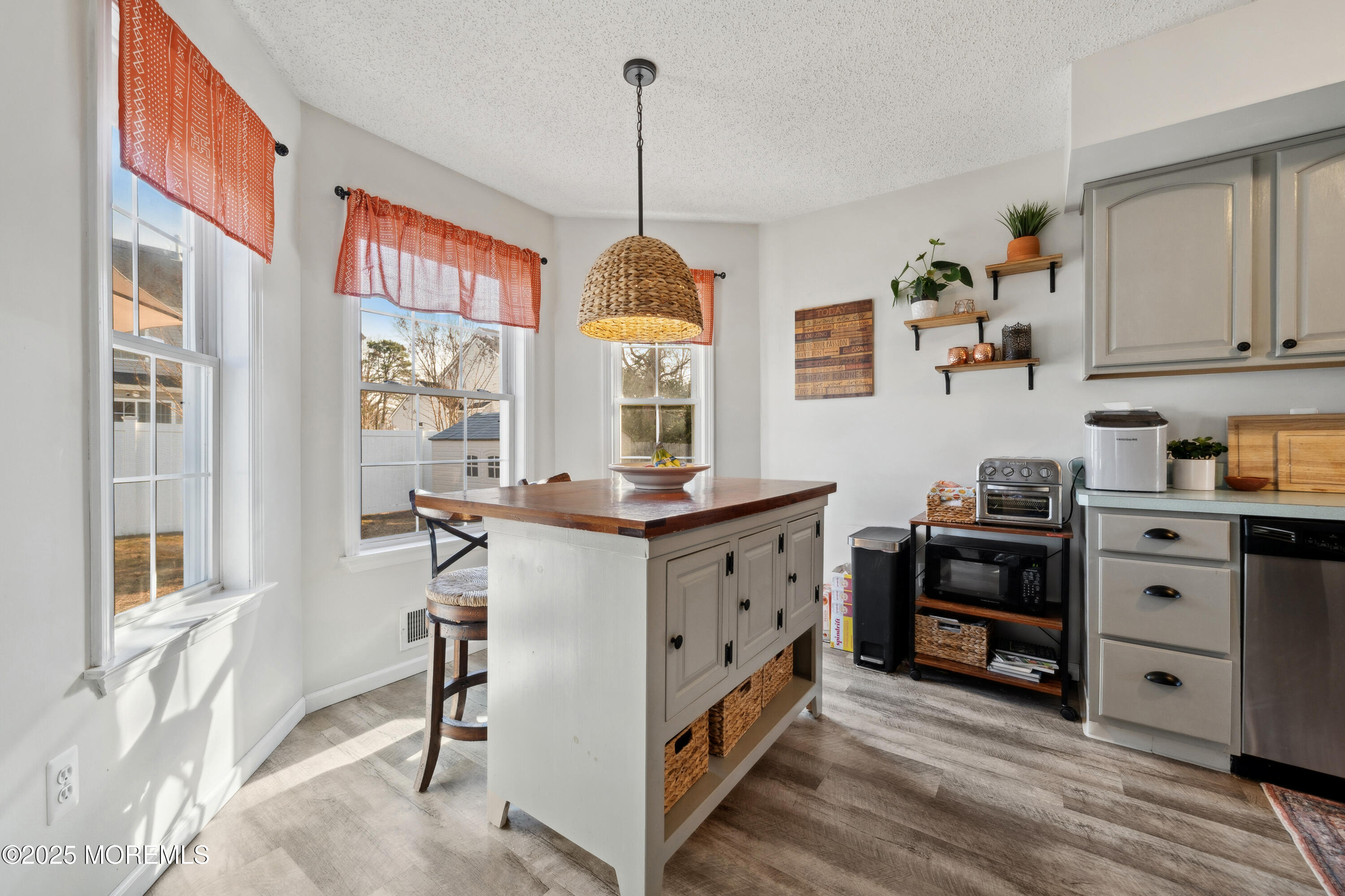 105 Hatch Lane, Manahawkin, New Jersey image 13