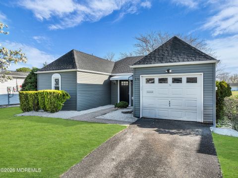 Photo of 171 Blake Circle, Brick, NJ 08724 (MLS # 22610486)