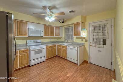 16 Monmouth Lane B Whiting NJ 08759