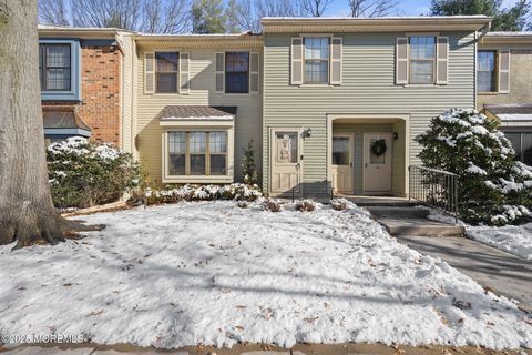 Condo For Sale - 283 Gloucester Court<br/> Aberdeen, NJ 07747