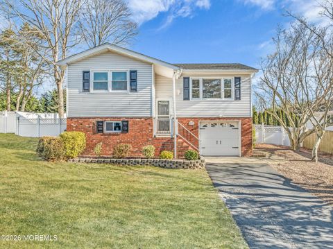 Photo of 531 Princess Court, Toms River, NJ 08753 (MLS # 22600374)