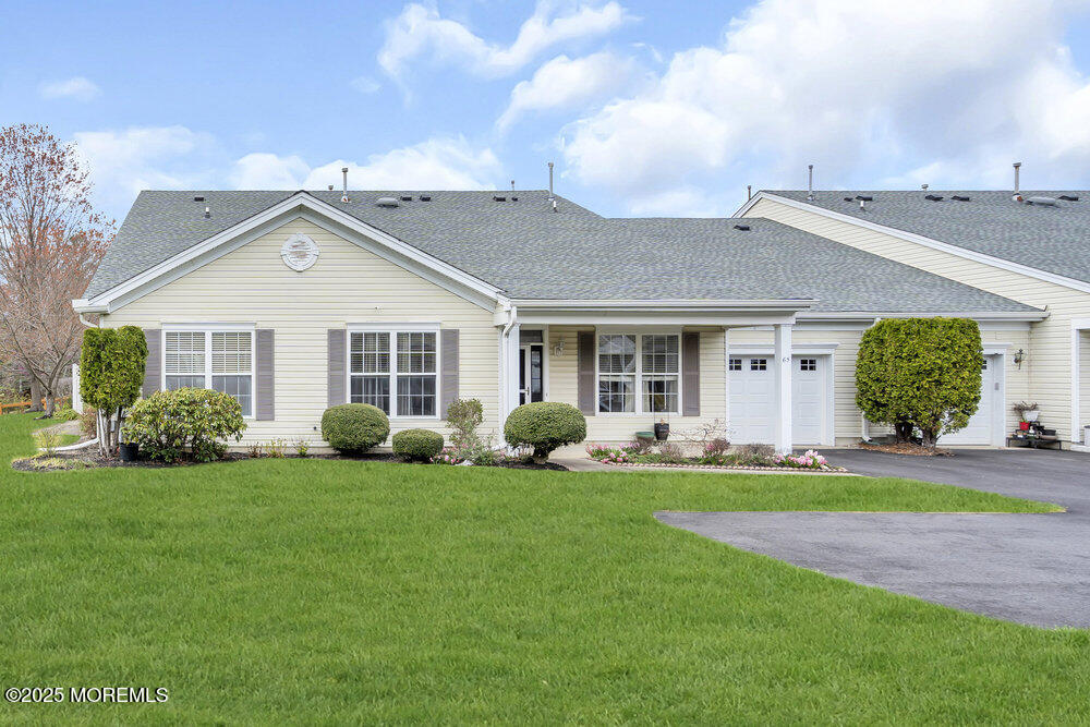65 Golden Willows Avenue, Lakewood, New Jersey image 1