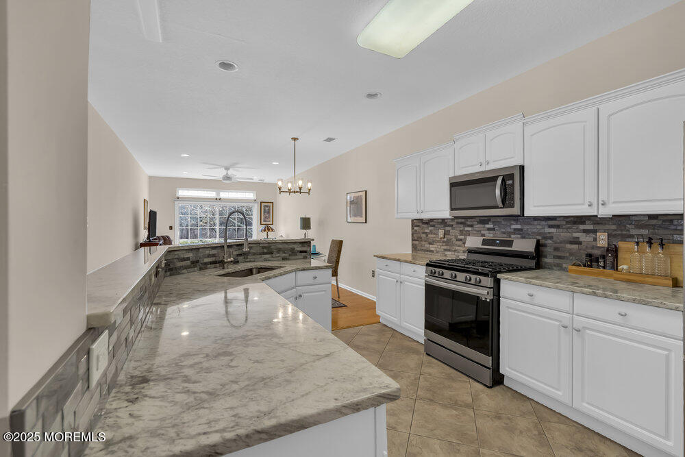 65 Golden Willows Avenue, Lakewood, New Jersey image 13