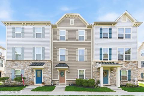 Photo of 302 Bayside Court #302, South Amboy, NJ 08879 (MLS # 22611080)