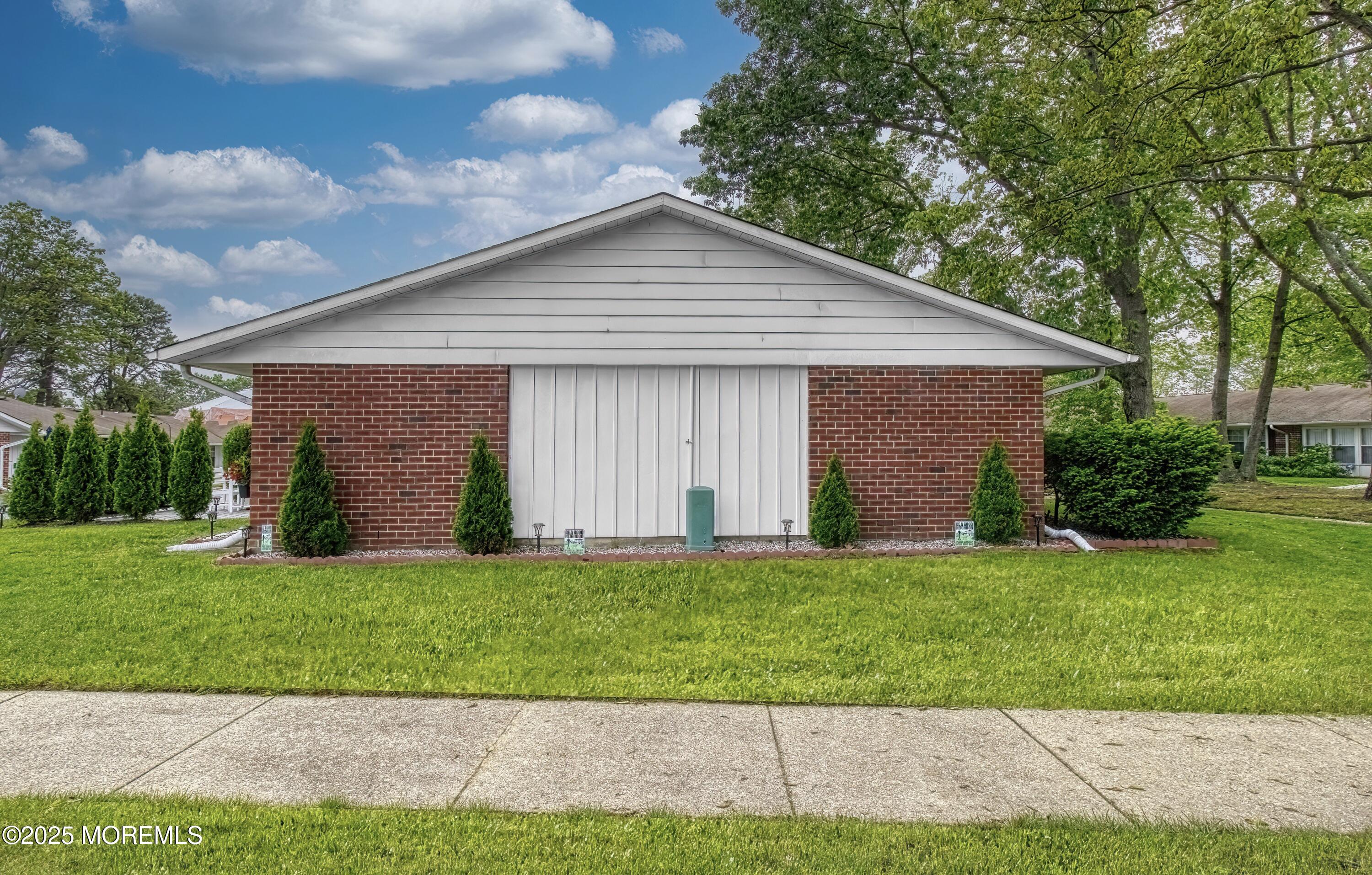 1056A Argyll Circle, Lakewood, New Jersey image 41
