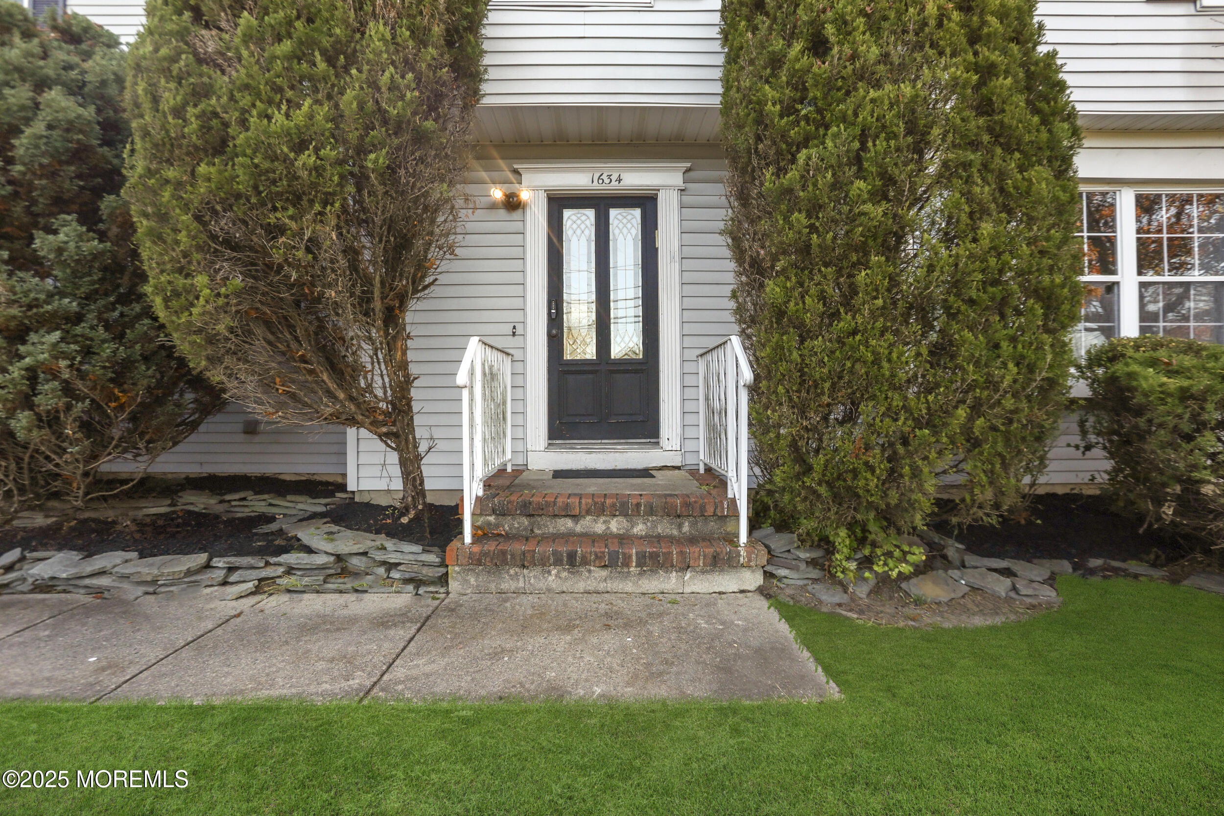 1634 Old Freehold Road