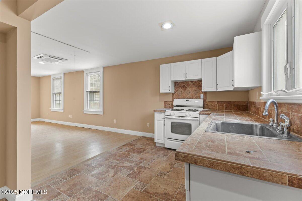 203 Center Avenue, Keansburg, New Jersey image 14