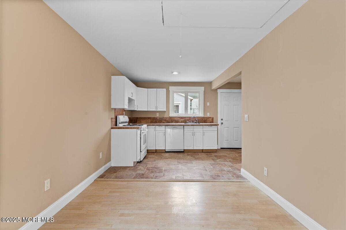 203 Center Avenue, Keansburg, New Jersey image 9