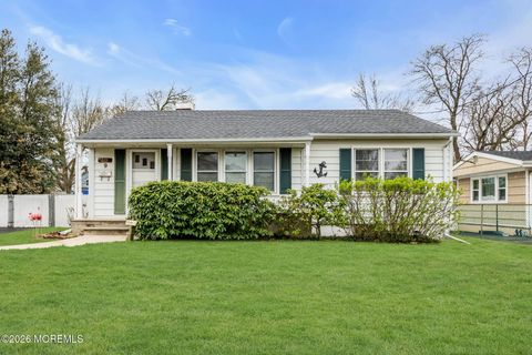 Homes For Sale - 9 Robertsville Road<br/> Freehold, NJ 07728