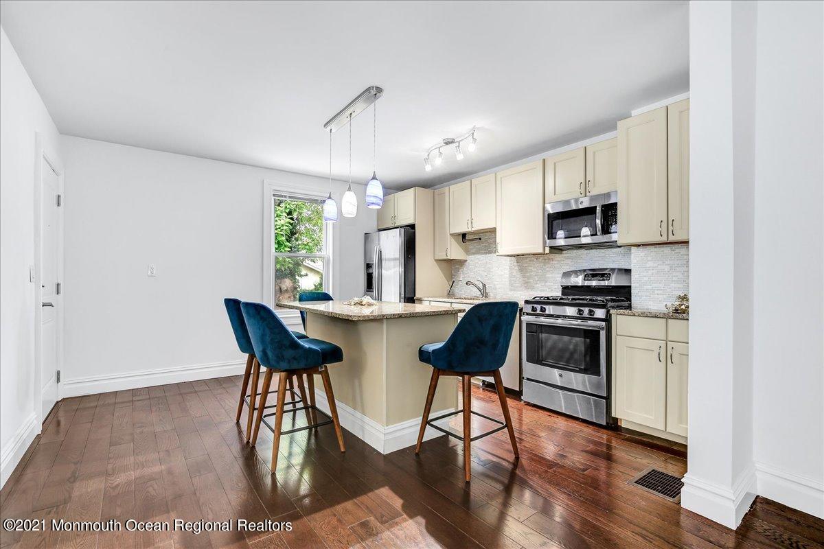 506 Ludlow Avenue WINTER only