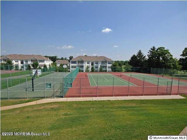 110 Shinnecock Drive, Manalapan, New Jersey image 23