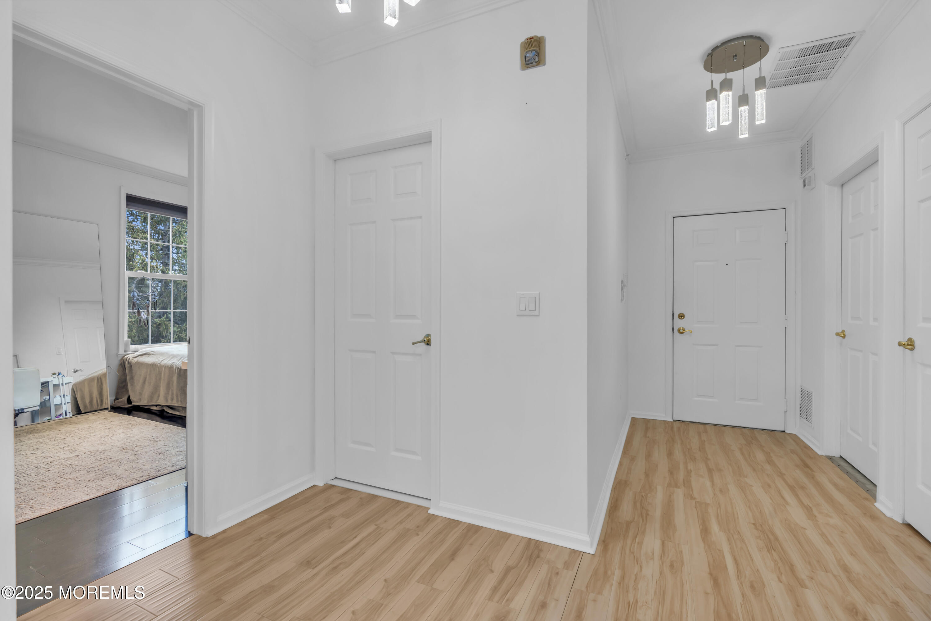 110 Shinnecock Drive, Manalapan, New Jersey image 3