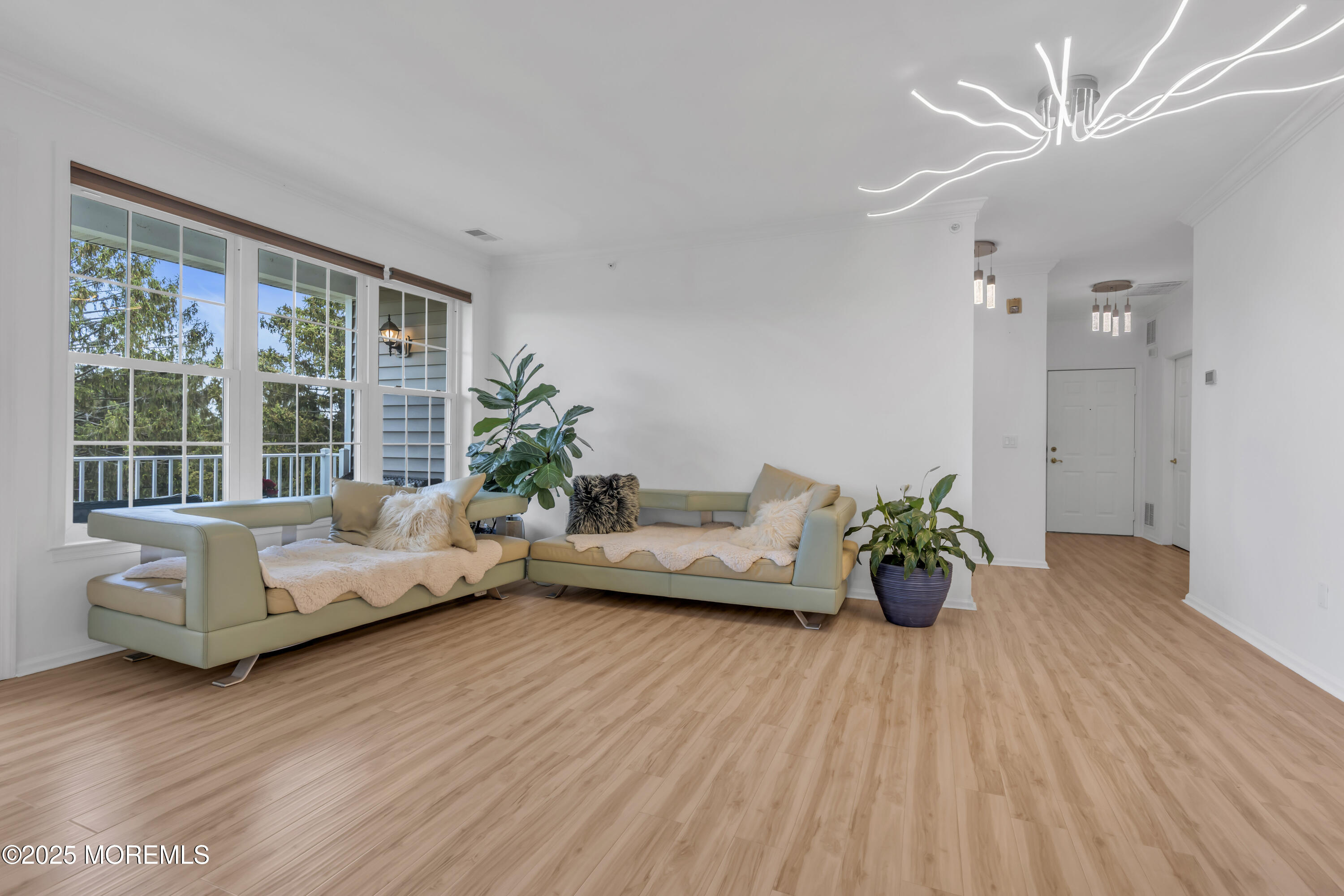 110 Shinnecock Drive, Manalapan, New Jersey image 5