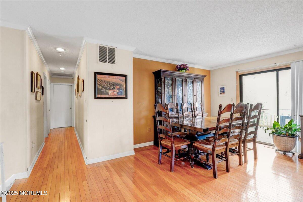 11 Lamp Post Court, Howell, New Jersey image 6