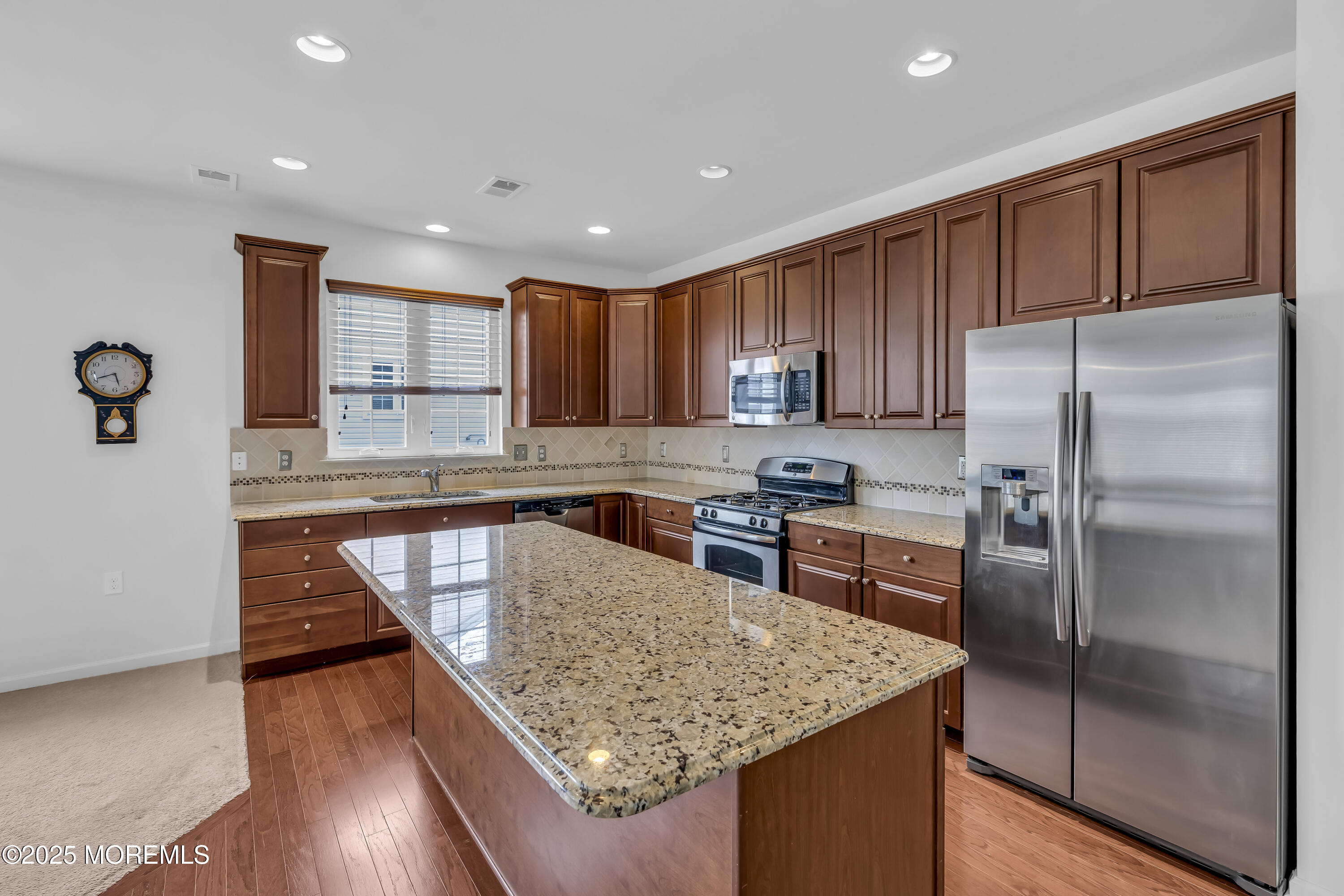 21 Gryphon Drive, Monroe Township, New Jersey image 6
