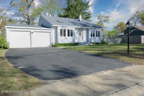 MLS: 22512066