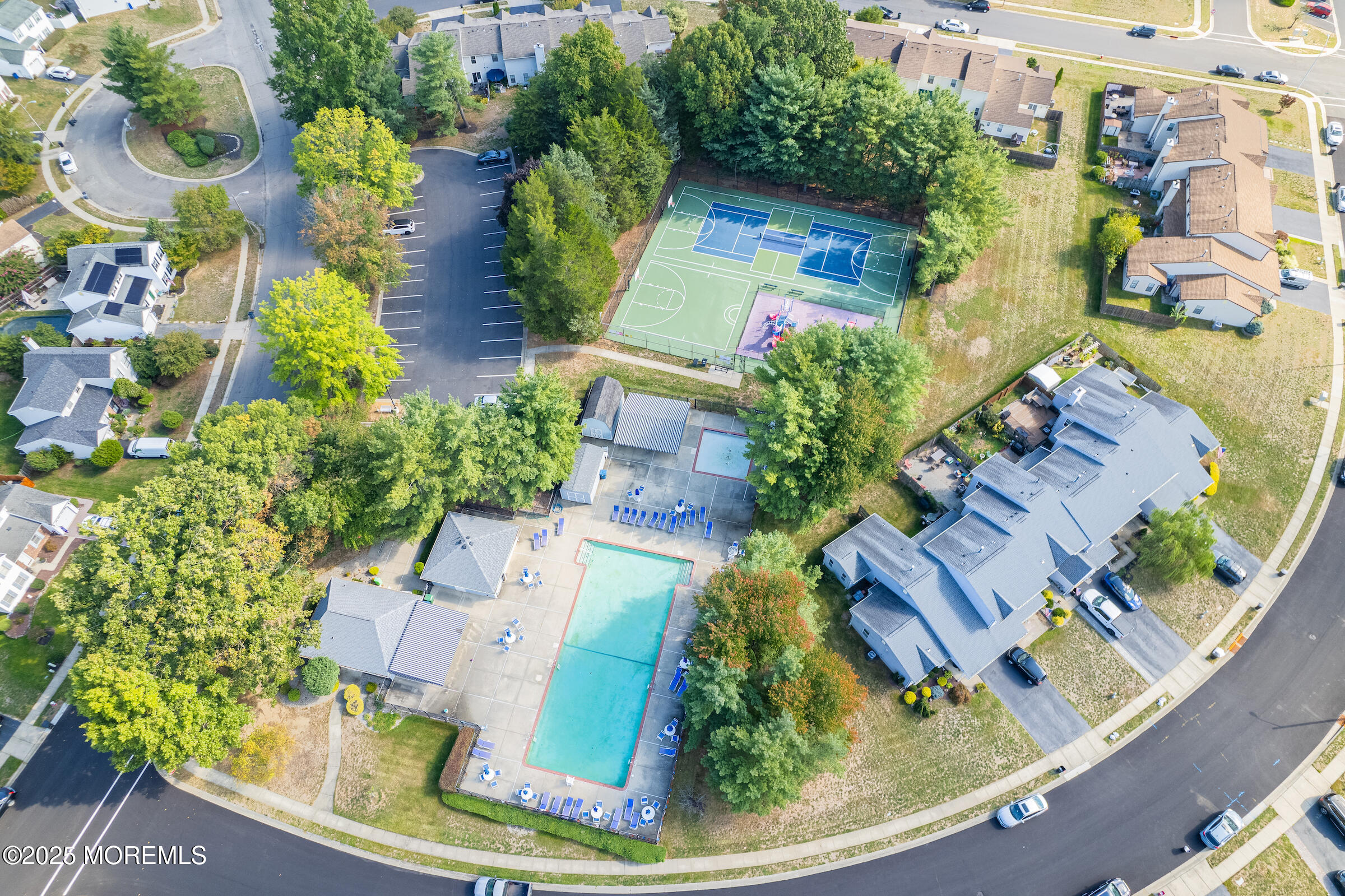 11 Seabreeze Square, Freehold, New Jersey image 16