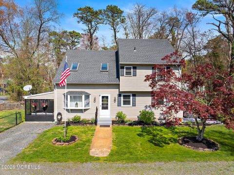 Photo of 50 Lighthouse Drive, Waretown, NJ 08758 (MLS # 22610944)