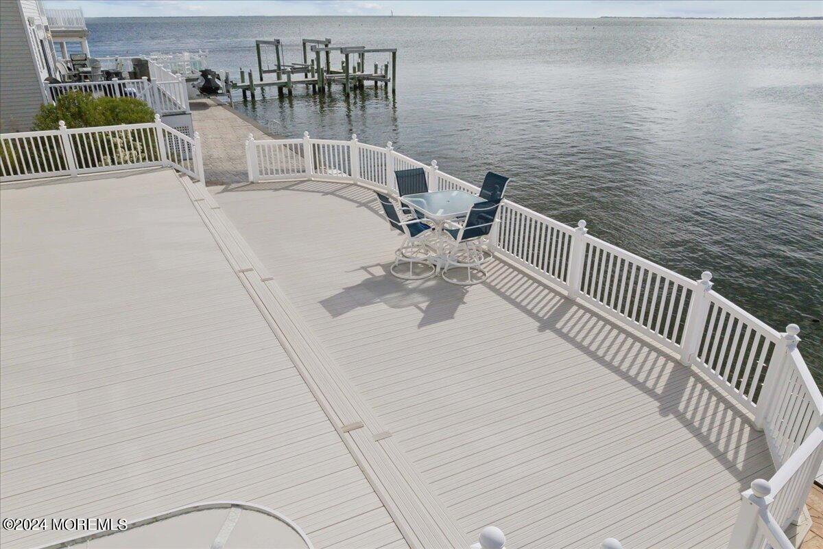 27 Bowsprit Drive, Bayville, New Jersey image 12