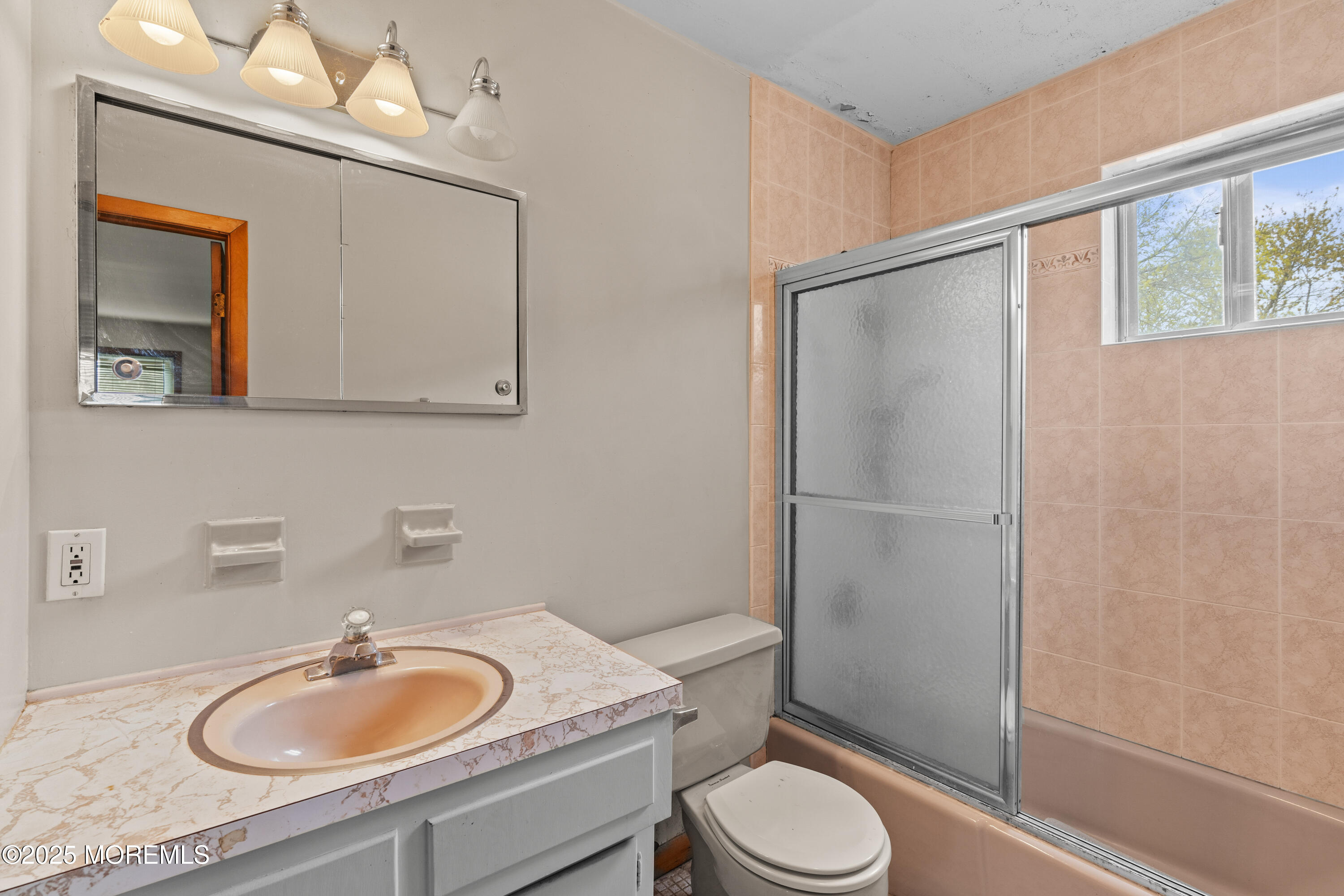 10 Tiffin Place, Bridgewater, New Jersey image 26