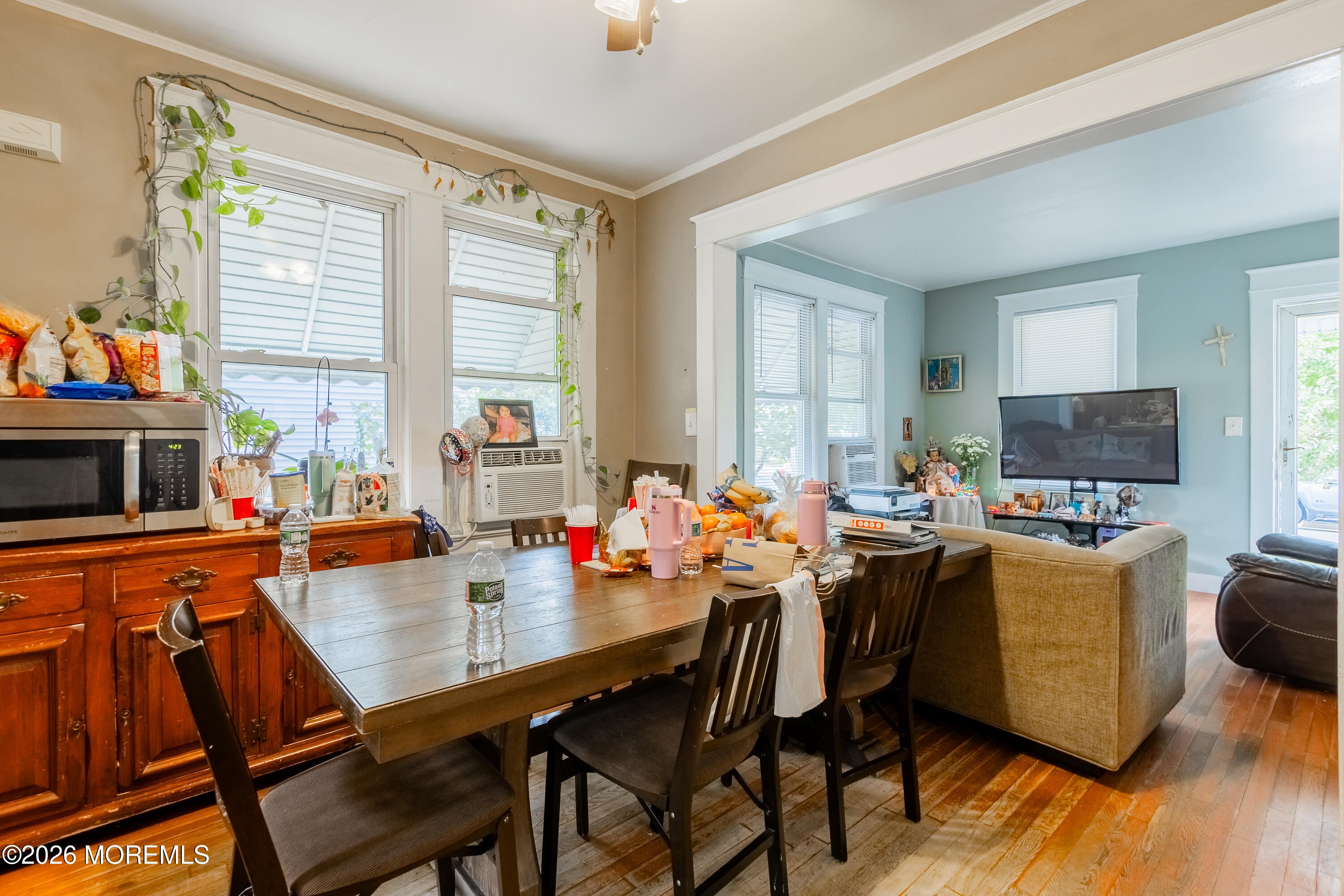 45 E Westside Avenue