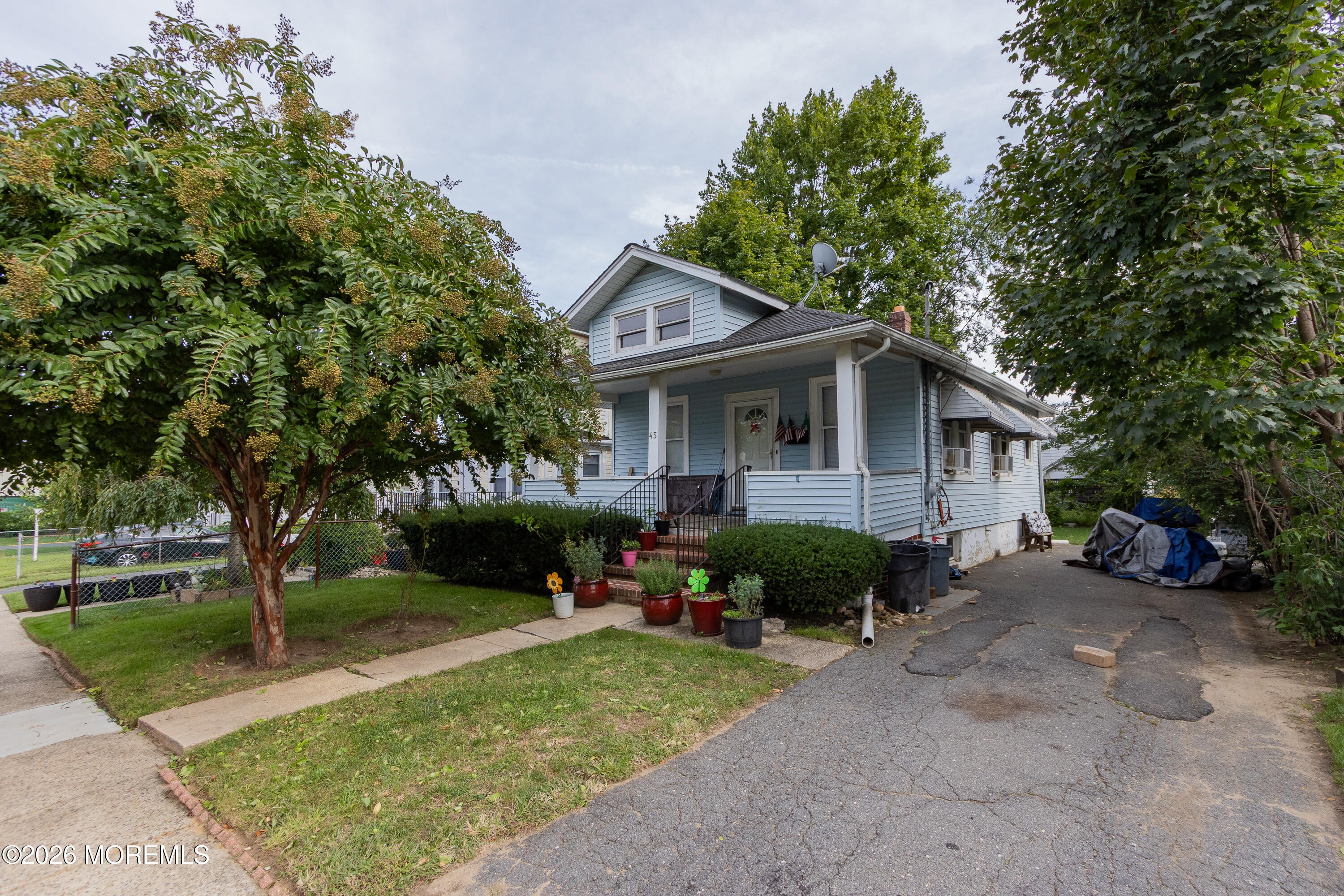 45 E Westside Avenue