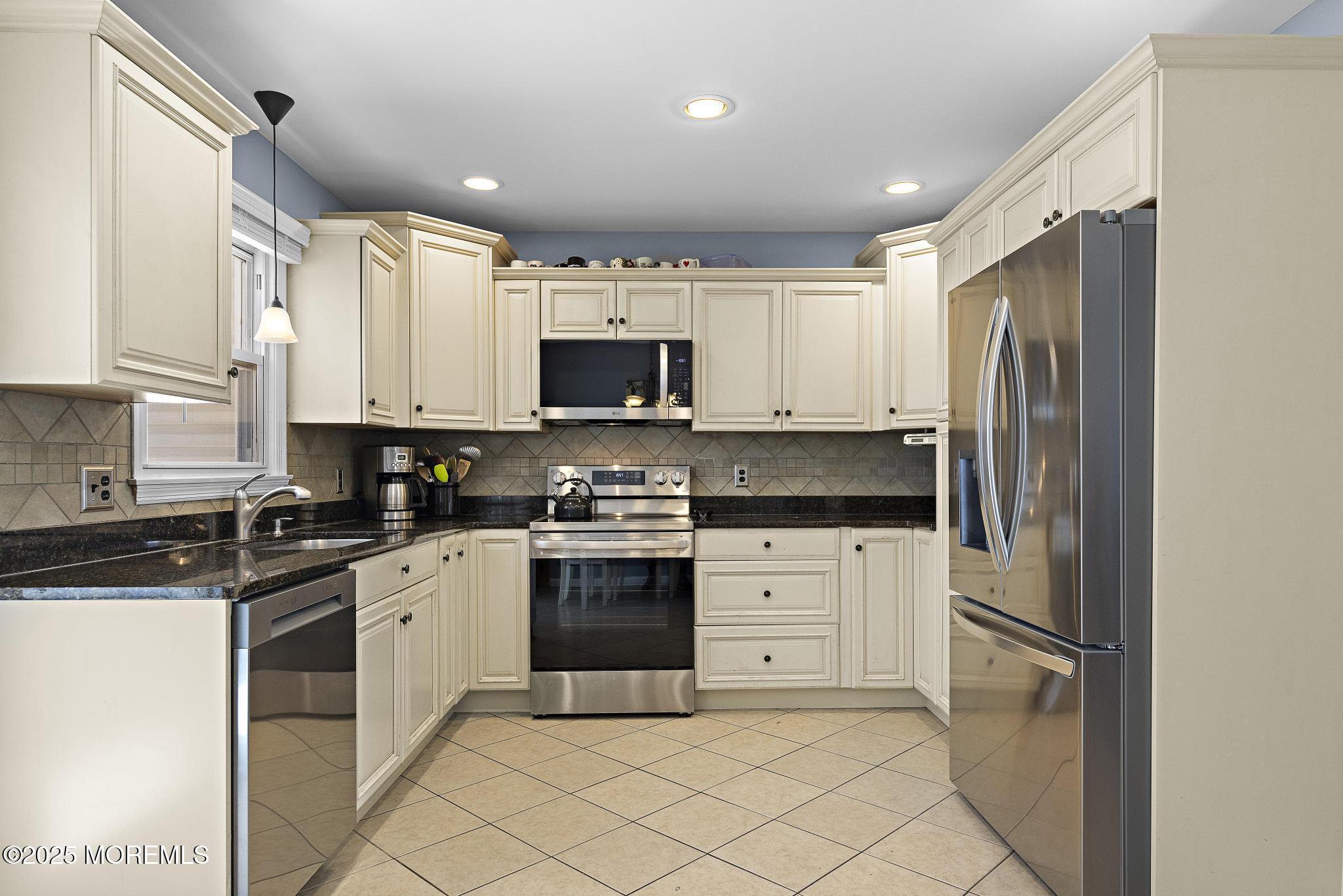 307 Clairmore Avenue, Lanoka Harbor, New Jersey image 9