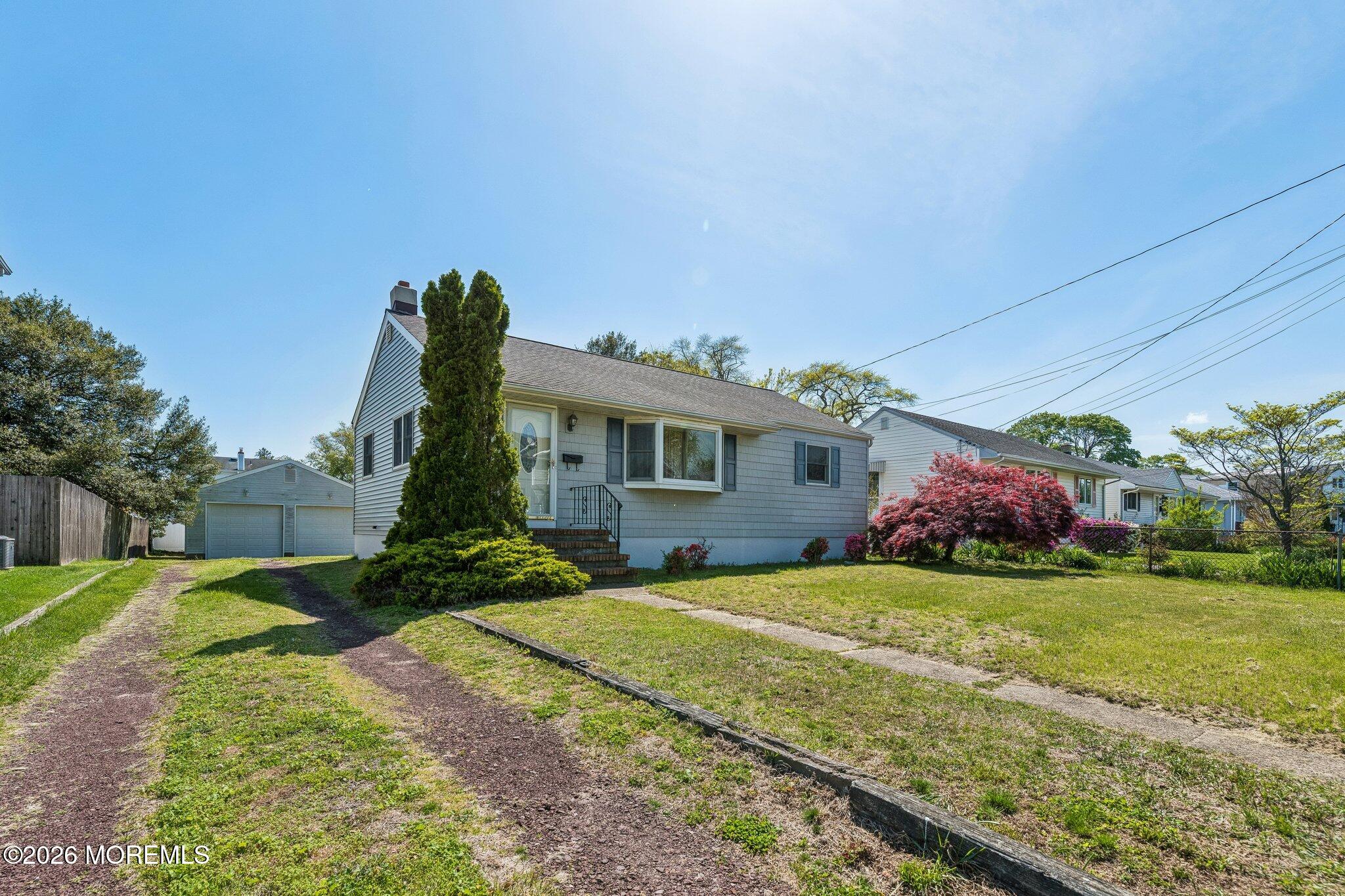 624 S Manetta Drive
