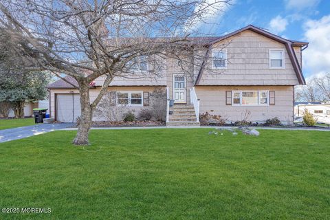 8 Michelle Avenue Old Bridge NJ 08857
