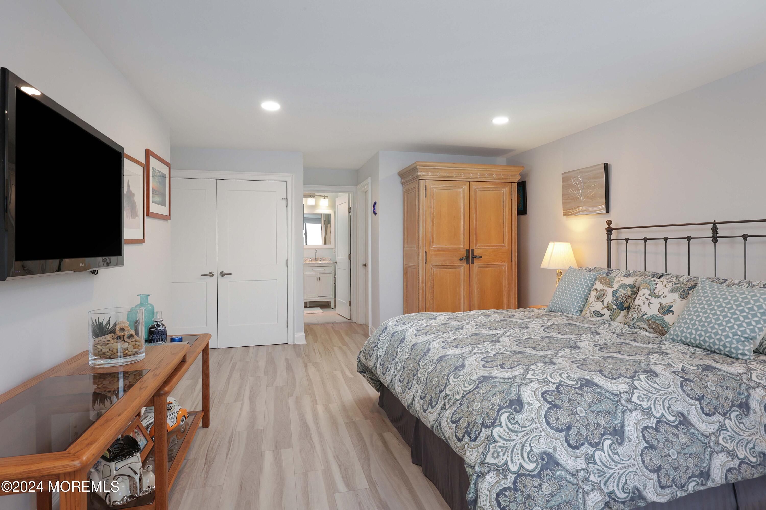 55 Ocean Avenue #10G, Monmouth Beach, New Jersey image 17