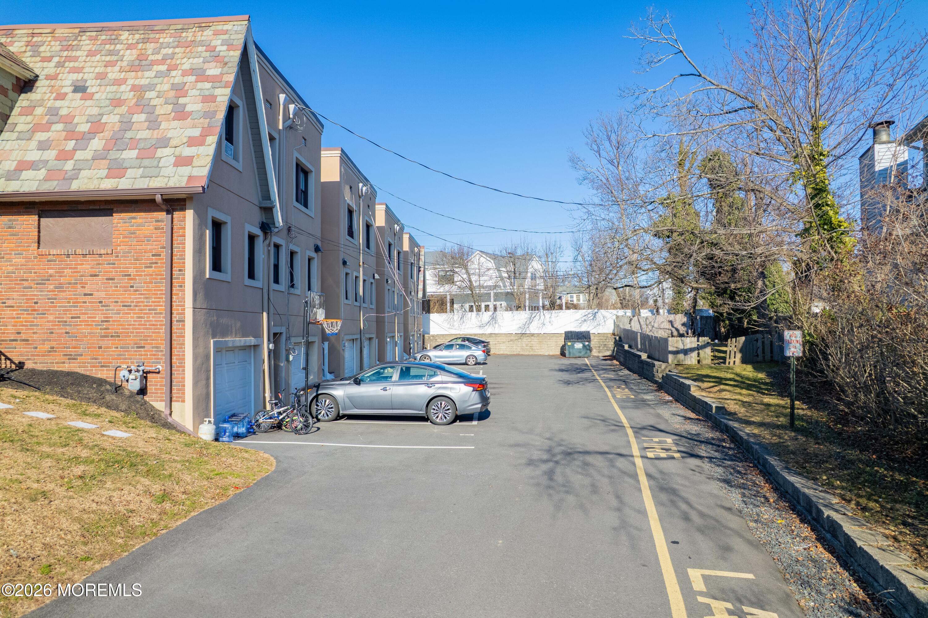 1001 Norwood Avenue 3