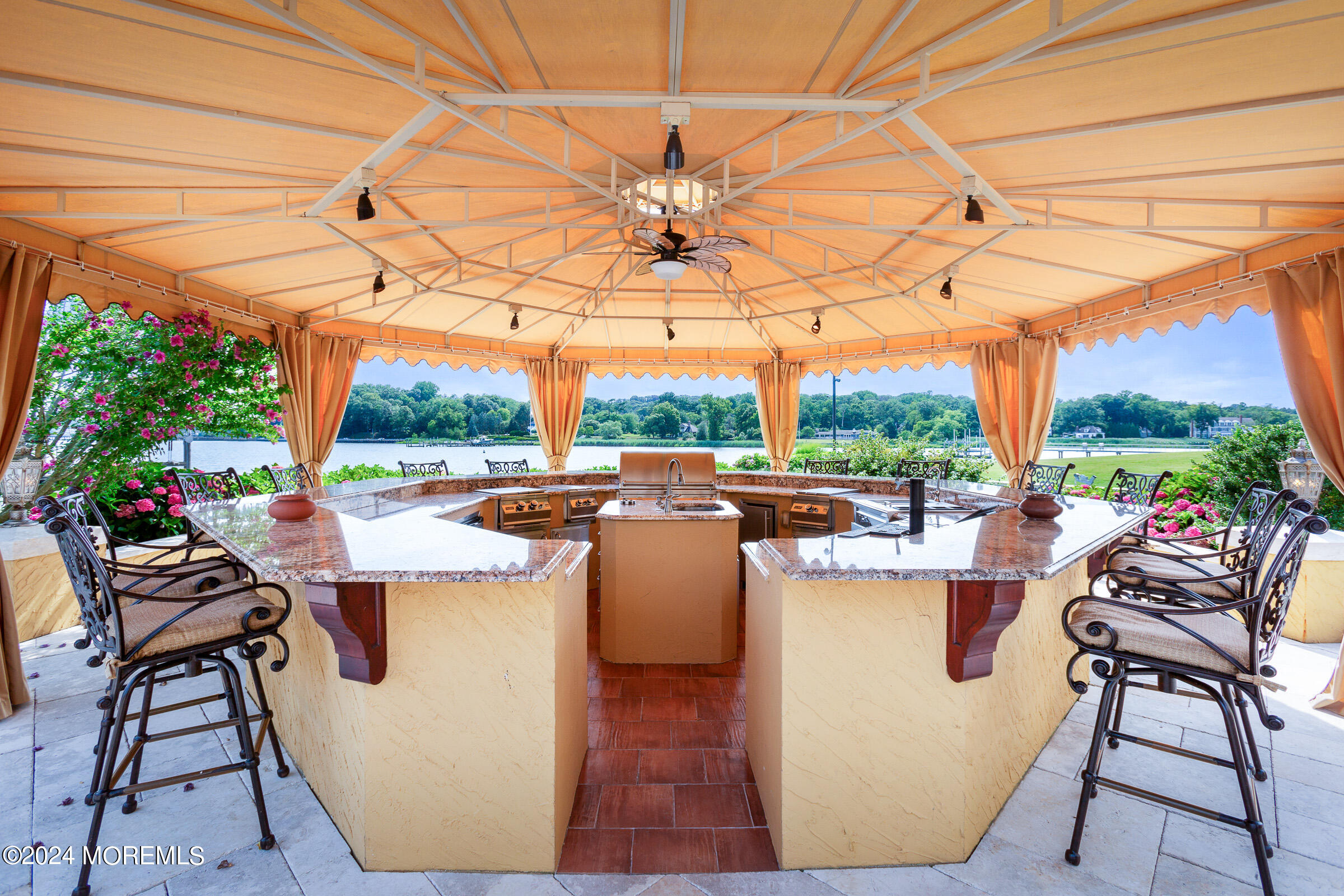 Middletown, New Jersey 07748, United States, 6 Bedrooms Bedrooms, ,9 BathroomsBathrooms,Residential,Active,47449