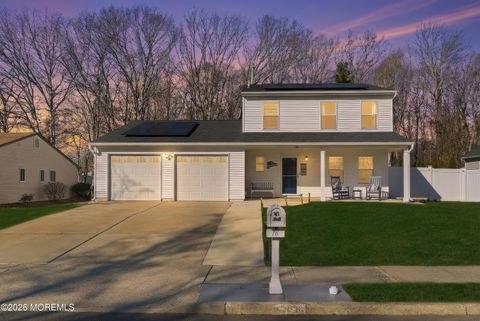 Photo of 16 Snowdrift Lane, Howell, NJ 07731 (MLS # 22601146)