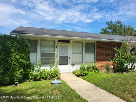 101 Edinburgh Lane A Lakewood NJ 08701