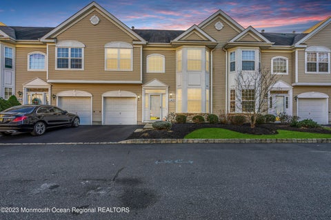 Townhouse For Rent - 143 Shinnecock Drive<br/> Manalapan, NJ 07726