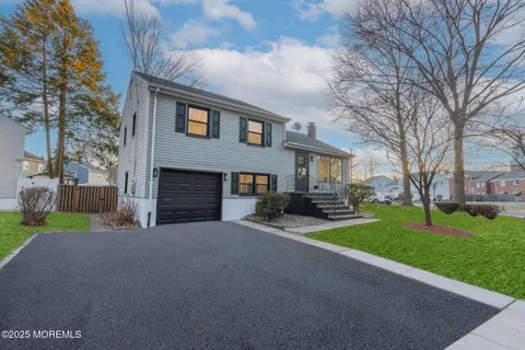 MLS: 22507207
