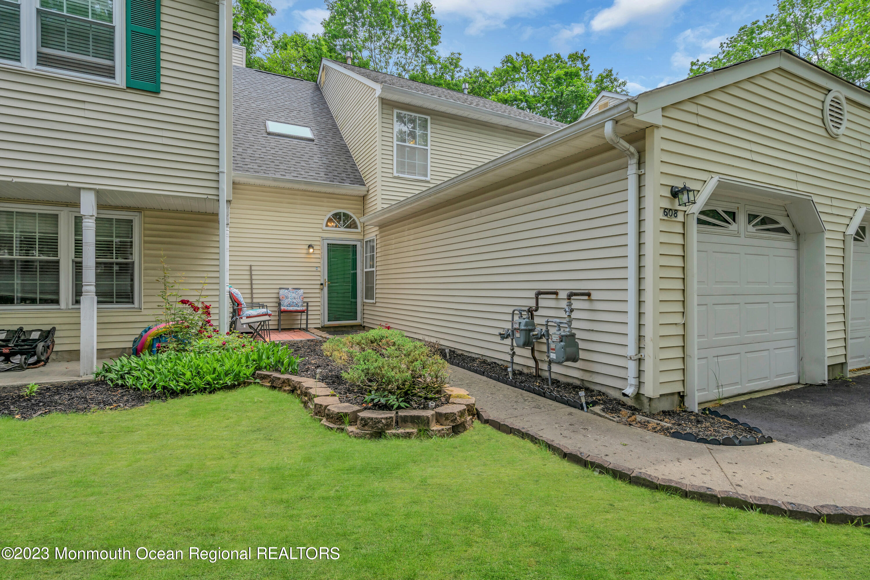 608 Patriots Way, Lakewood, New Jersey image 2