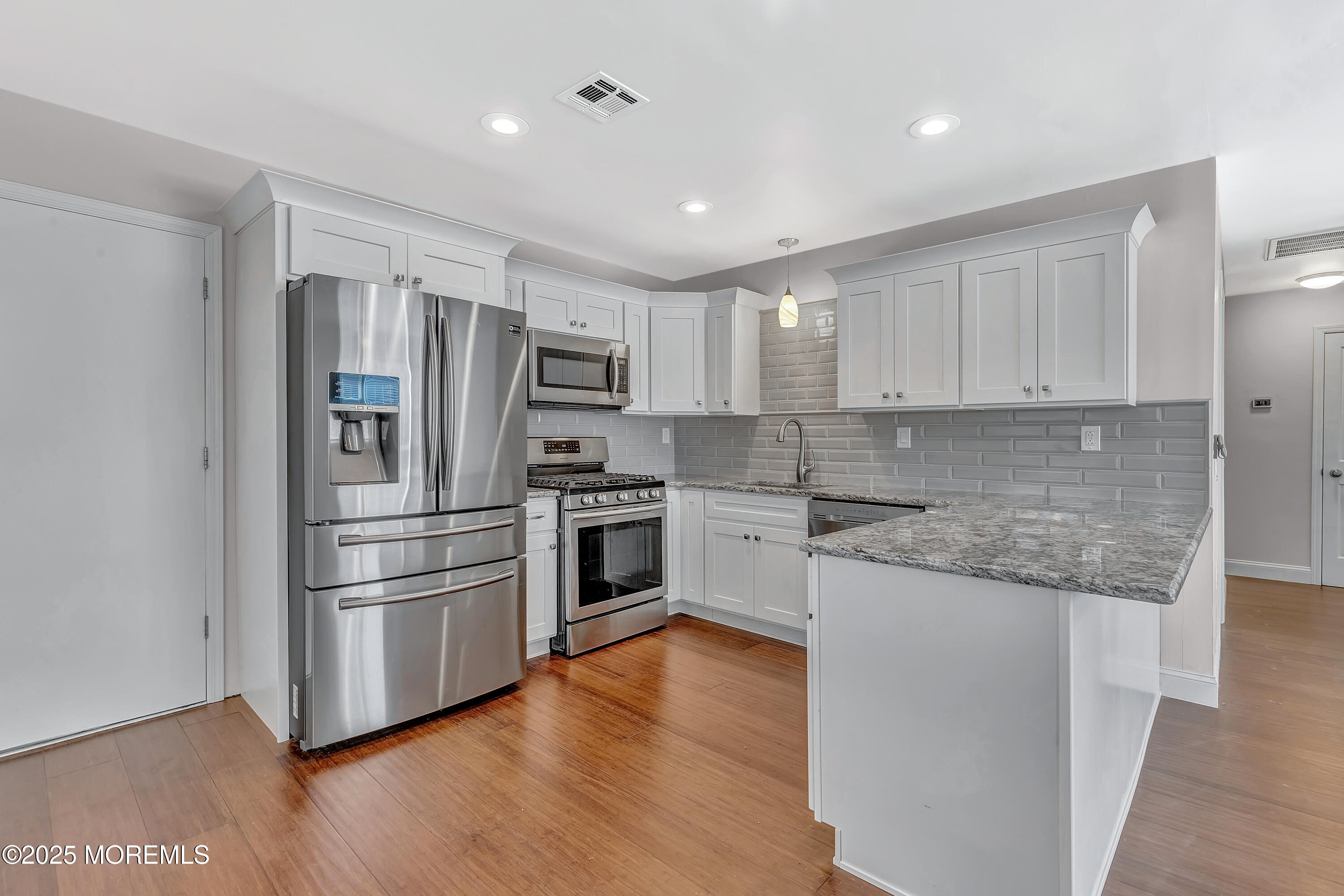 139 Paradise Boulevard, Toms River, New Jersey image 13