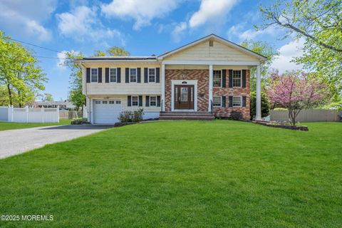 Homes For Rent - 12 Windsor Road<br/> Howell, NJ 07731